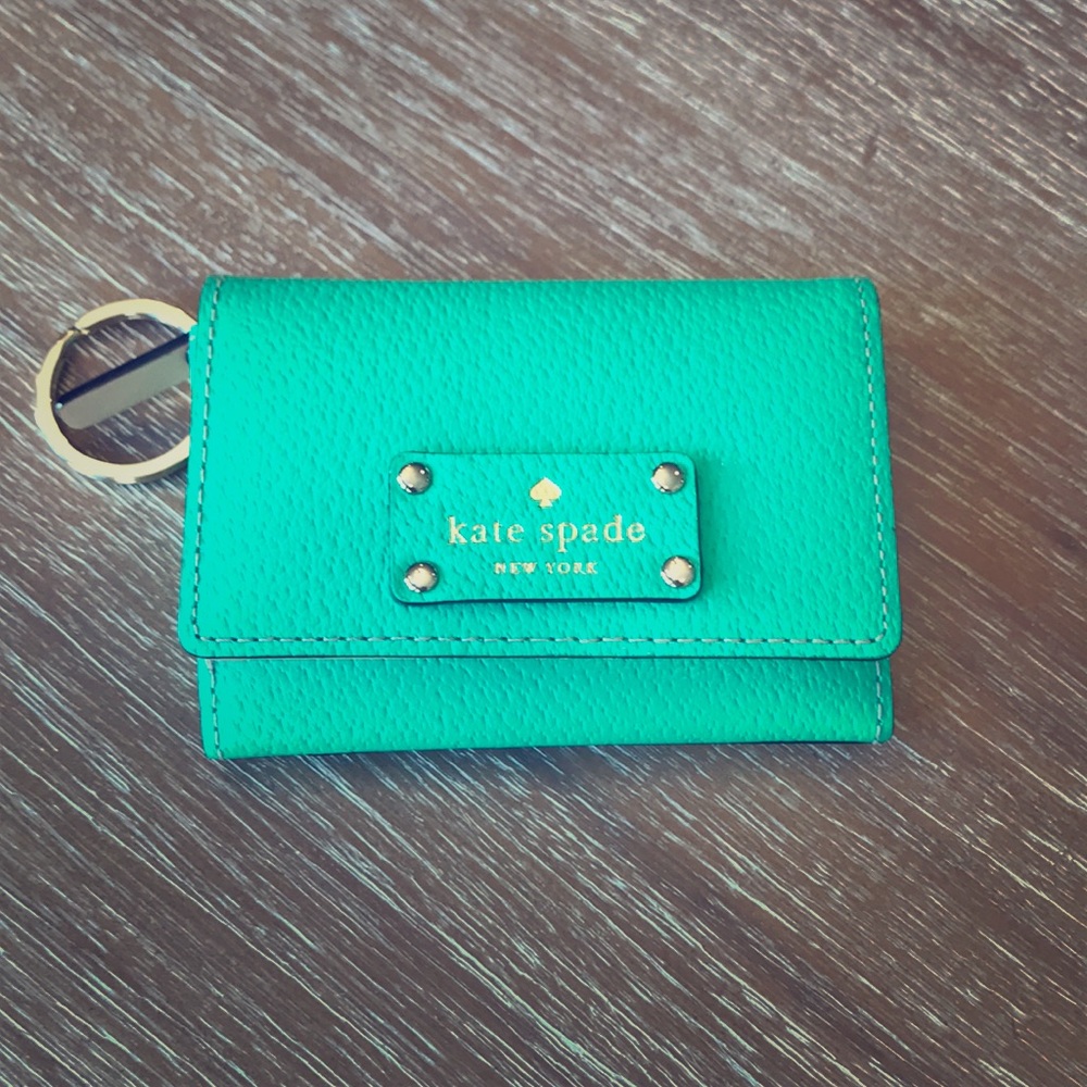 Kate Spade mini wallet in Kelly Green